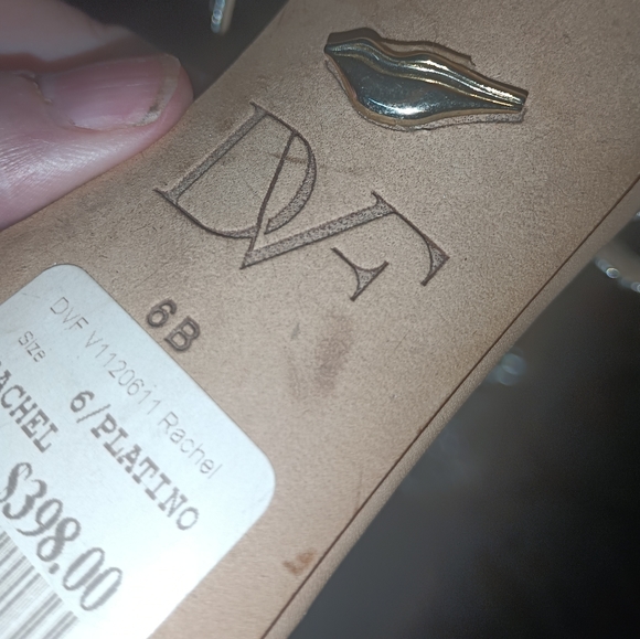 Gold strappy heels - Picture 2 of 6